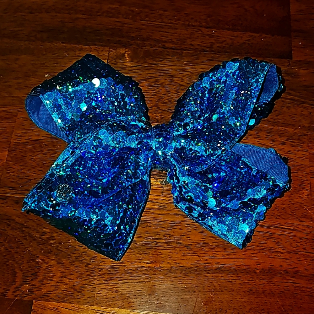 Like New girls JoJo Siwa blue/teal sequined large bow. BEAUTIFUL